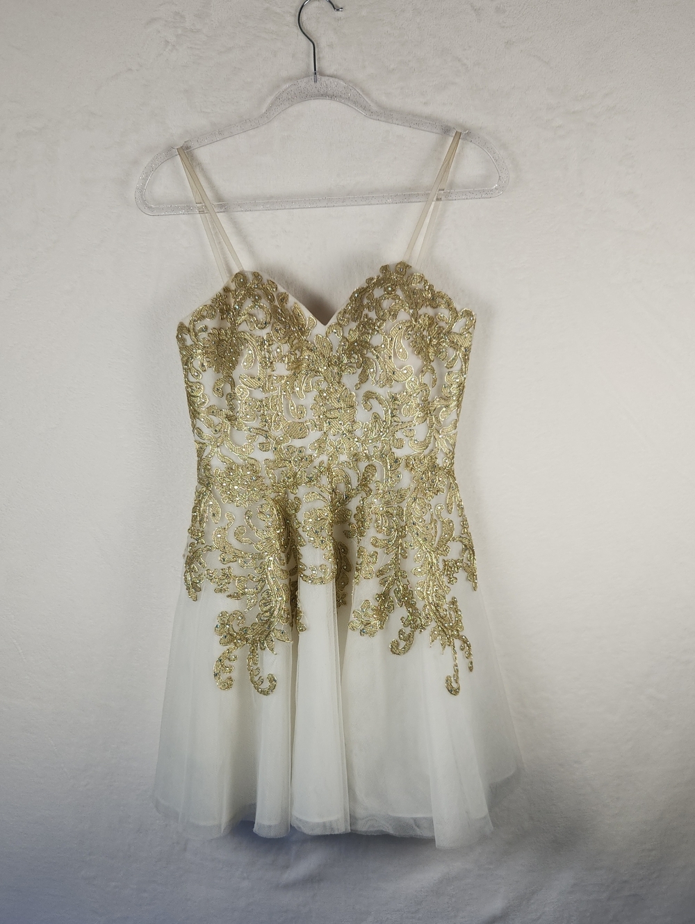 Formal Strapless White Tulle Mini‎ Dress with Gold Lace Appliqué Size 9/10